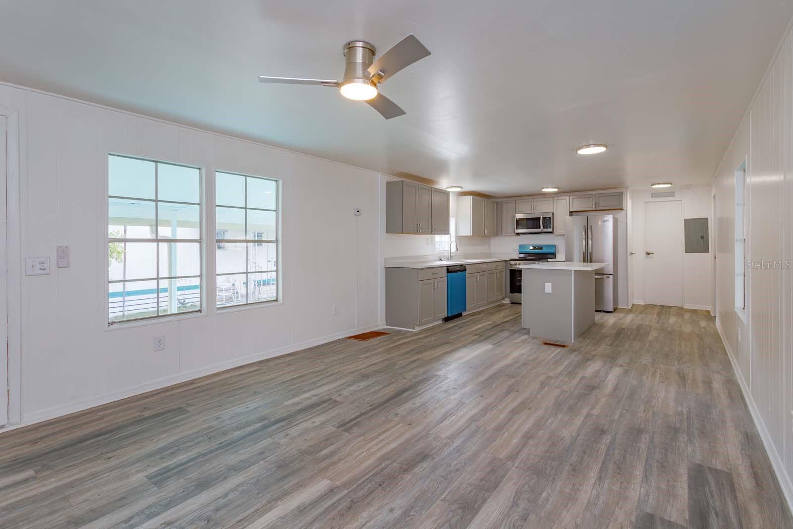 Image 10 of 21 For 277 Palm Avenue