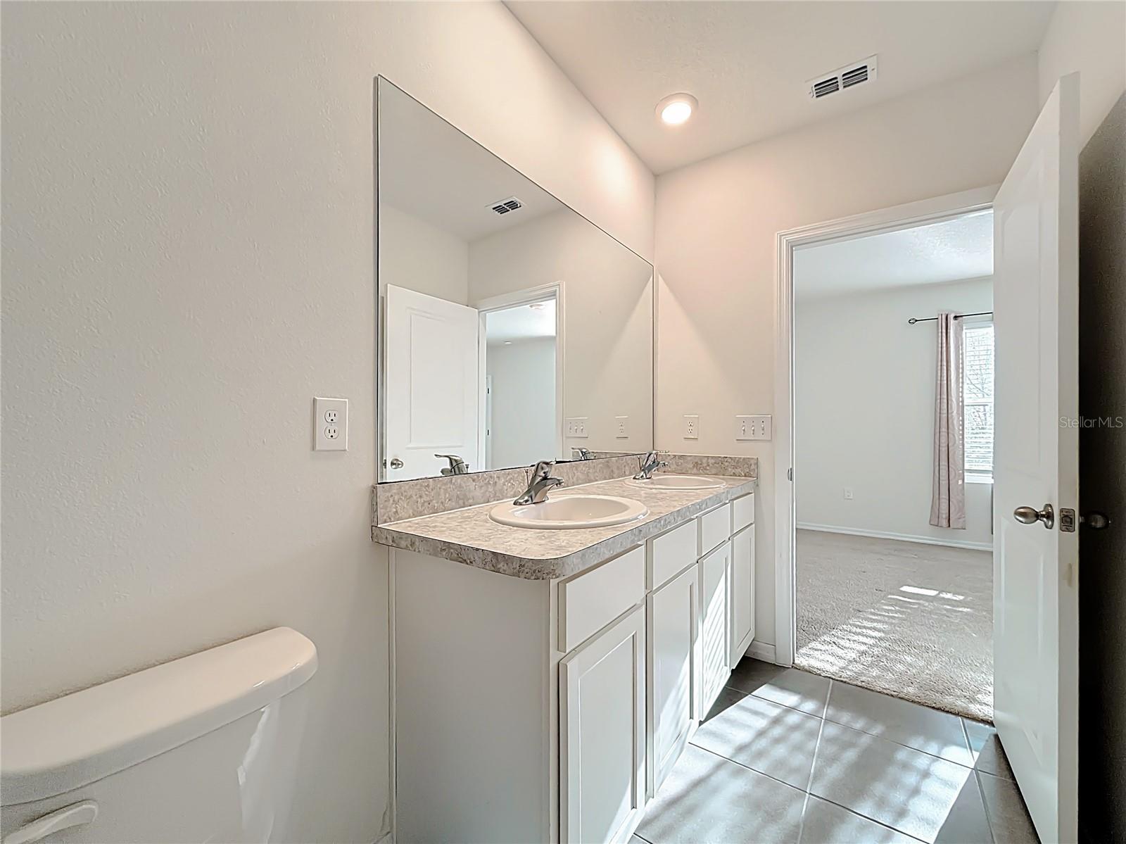 Image 23 of 44 For 5391 Dragonfly Drive 5391