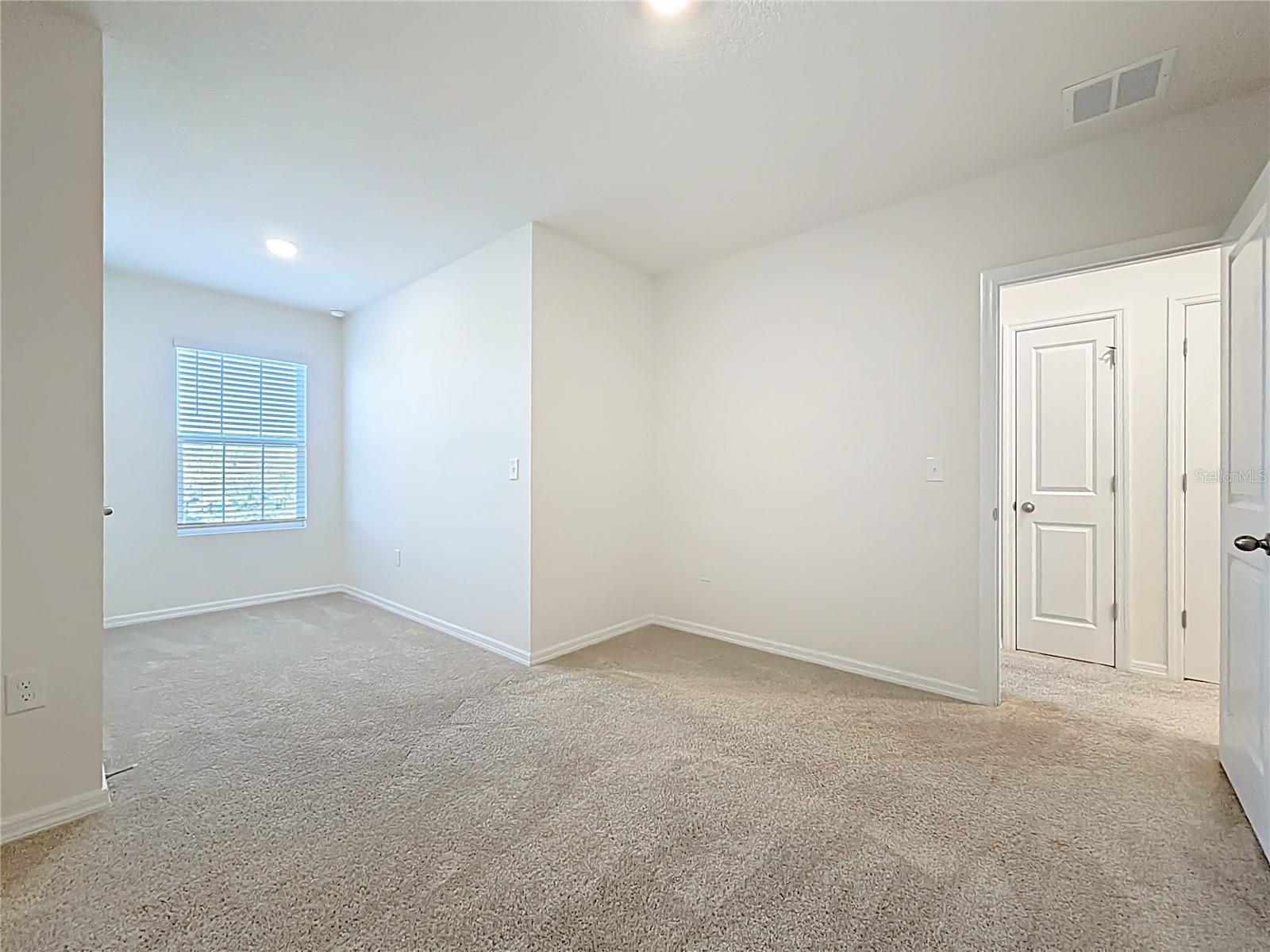 Image 26 of 44 For 5391 Dragonfly Drive 5391