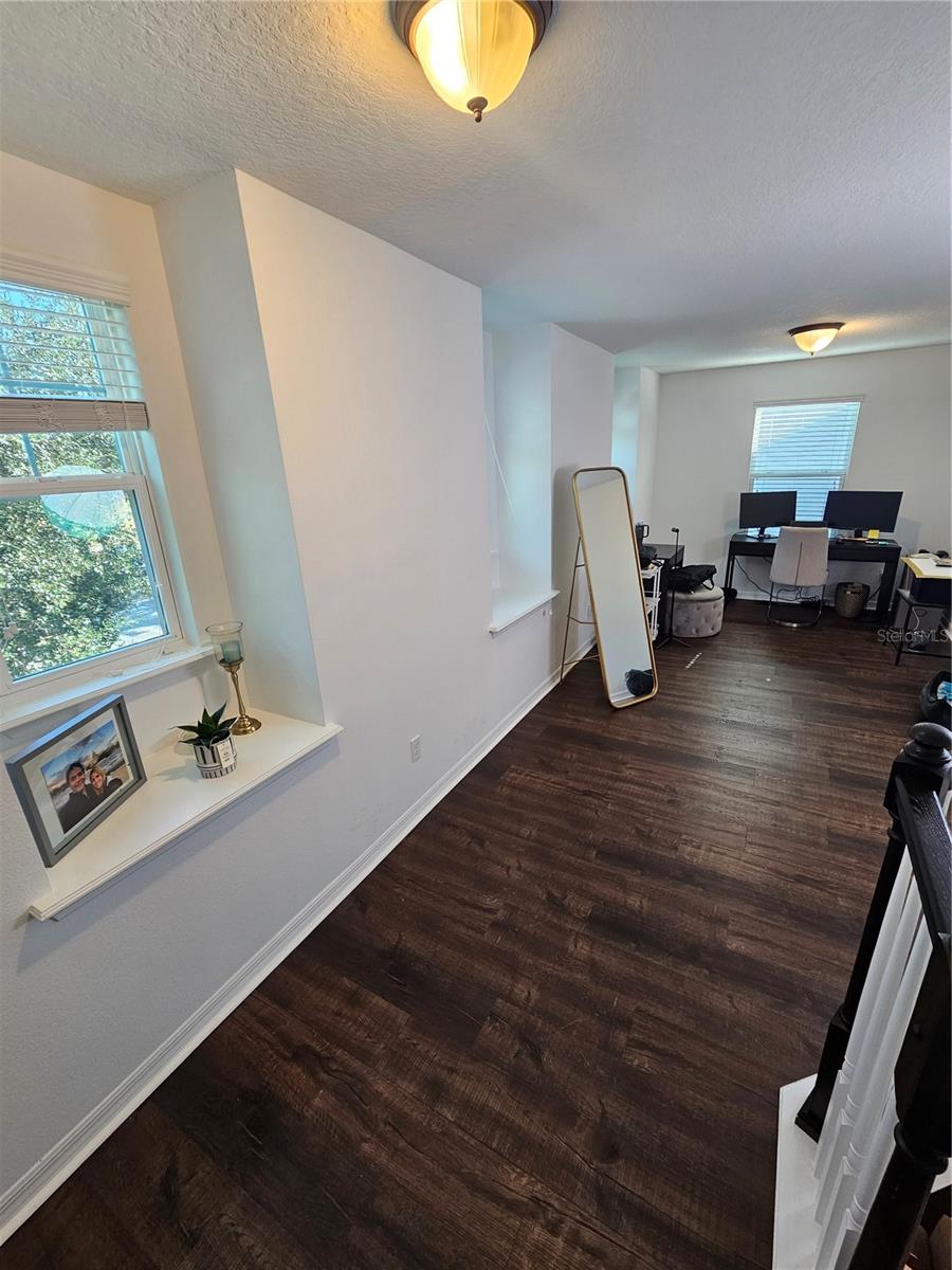 Image 17 of 46 For 6442 Golden Dewdrop Trail