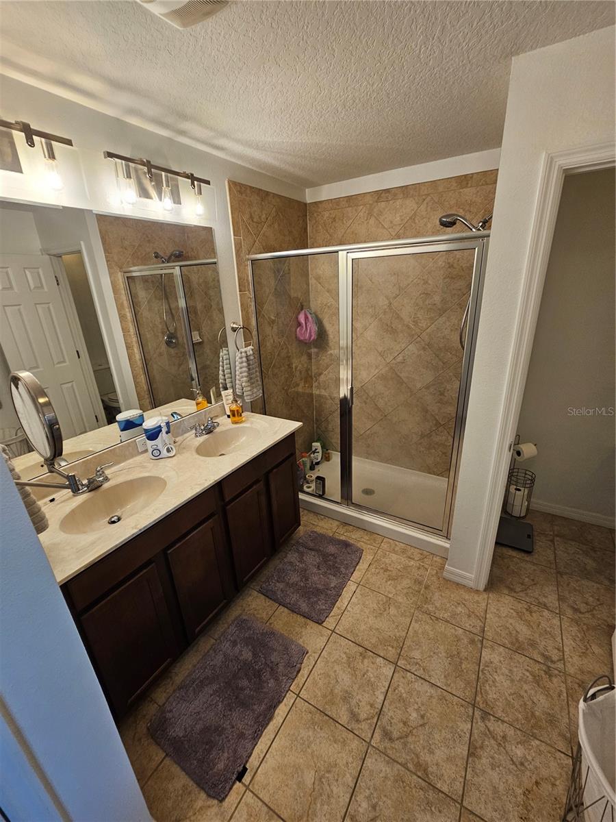 Image 28 of 46 For 6442 Golden Dewdrop Trail