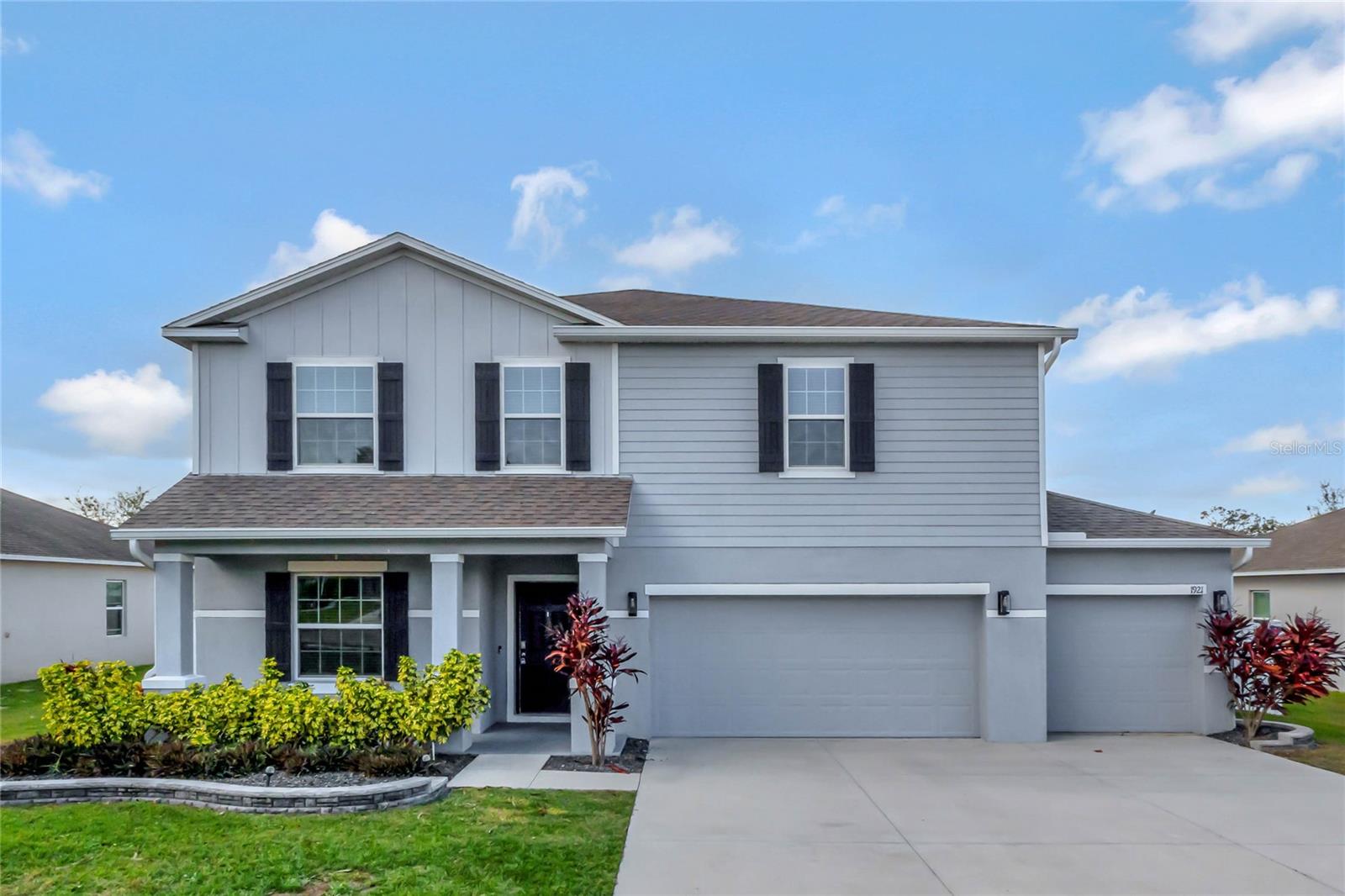 Details for 1921 Bell Creek Loop, FRUITLAND PARK, FL 34731