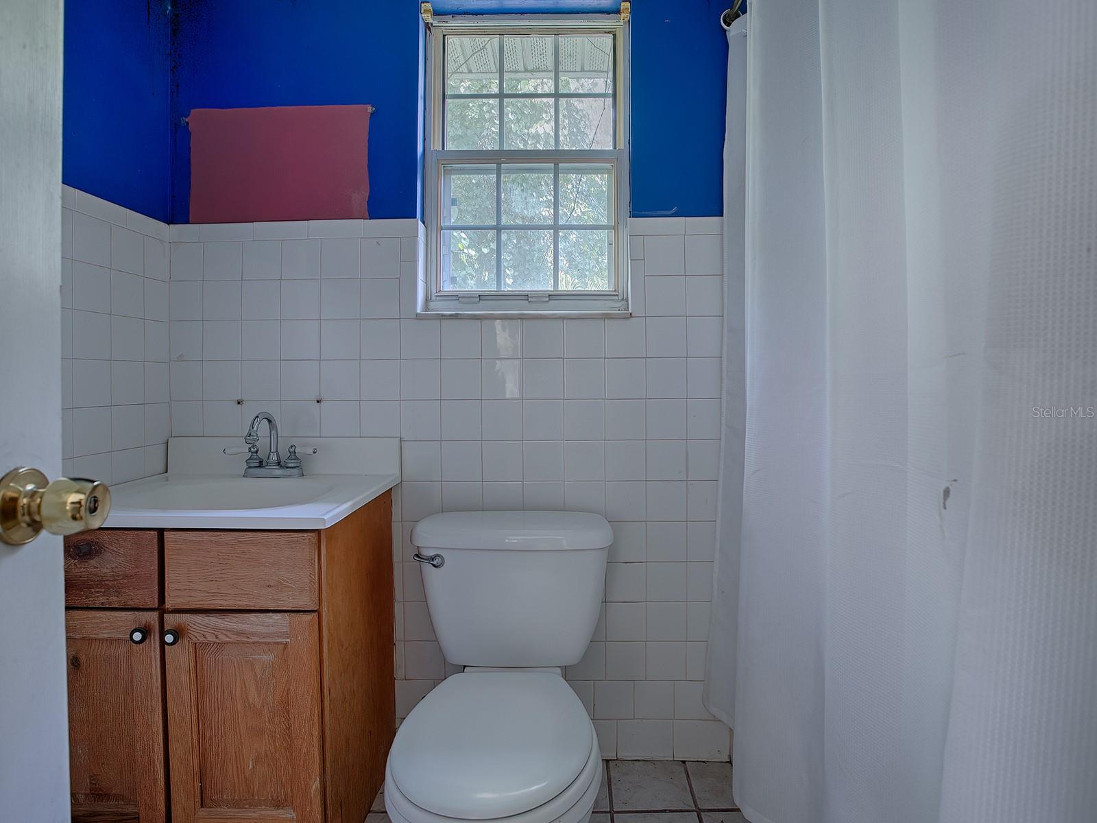 Image 23 of 38 For 853 Cr 484  