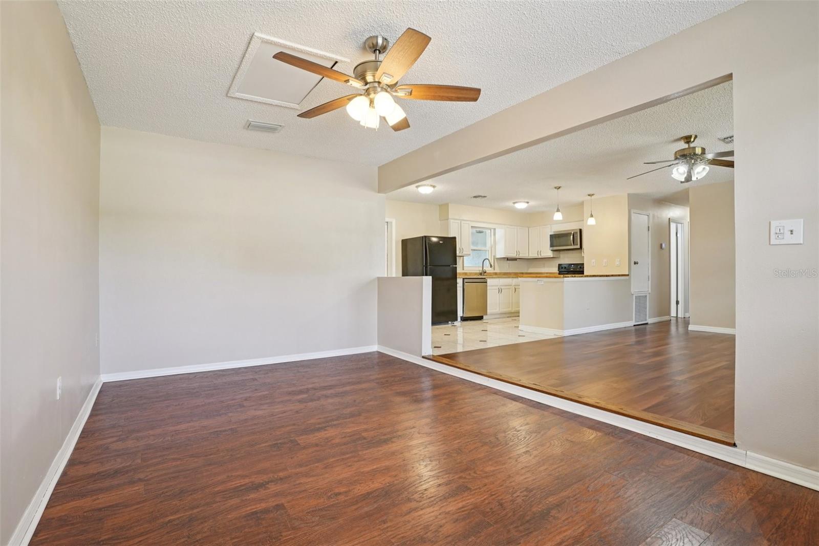 Image 16 of 41 For 501 Dora Avenue