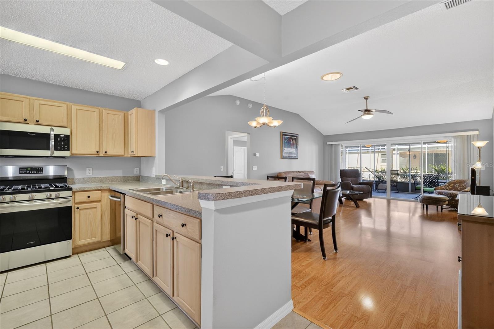 Image 10 of 36 For 1927 Walden Way