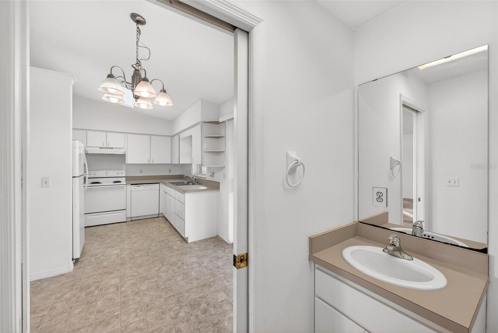 Image 17 of 32 For 51 Cayman Circle