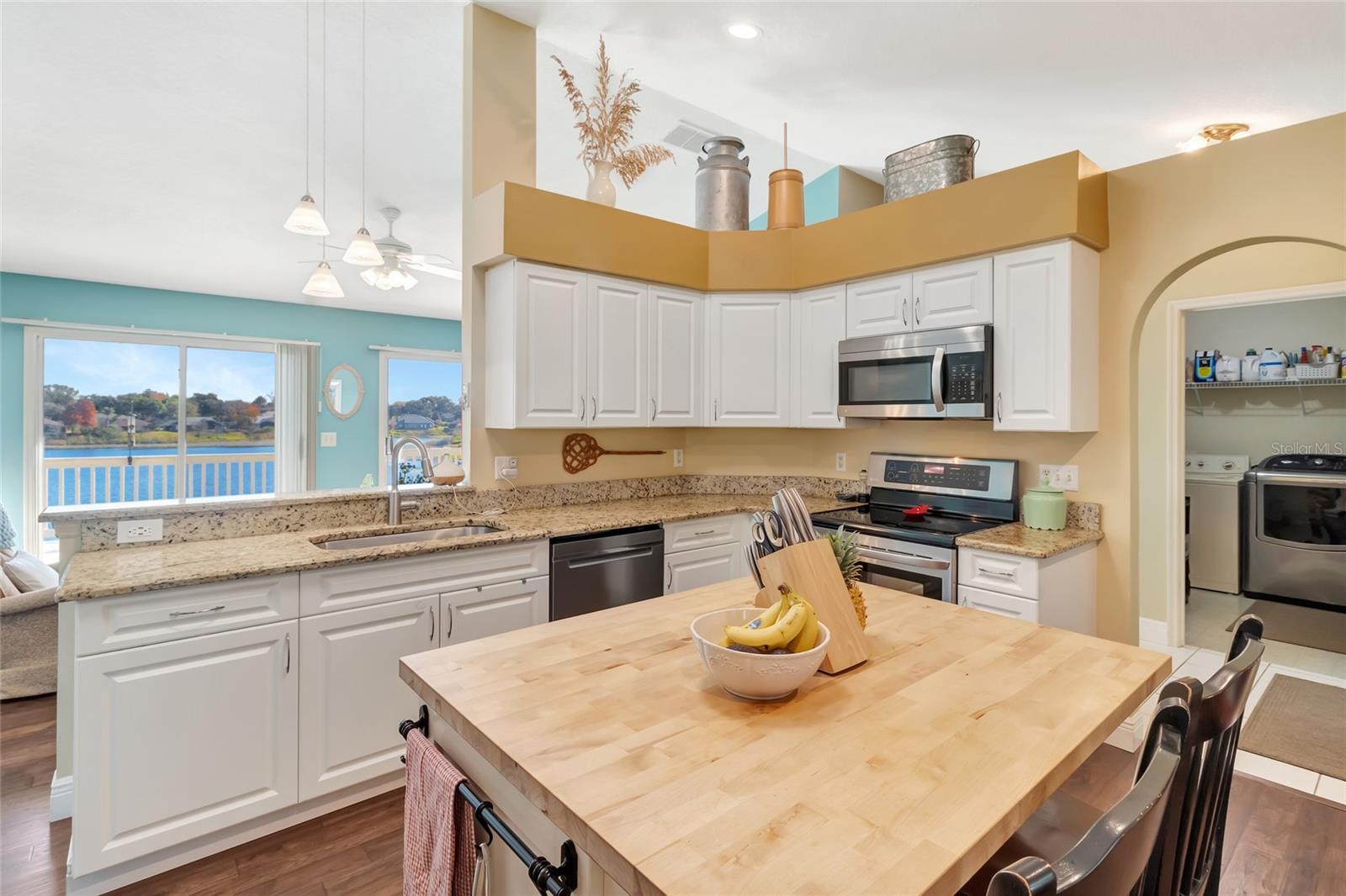 Image 14 of 55 For 10507 Mira Lago Lane