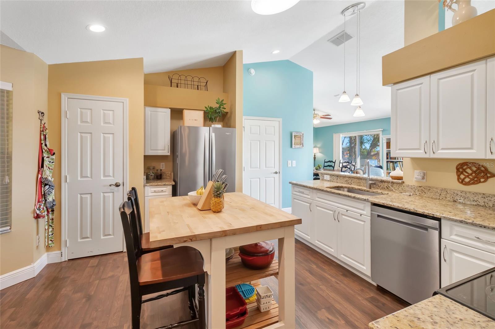 Image 15 of 55 For 10507 Mira Lago Lane