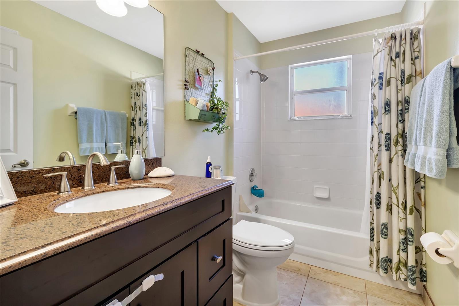 Image 17 of 55 For 10507 Mira Lago Lane