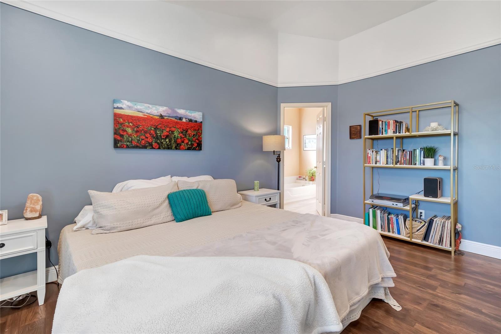 Image 20 of 55 For 10507 Mira Lago Lane