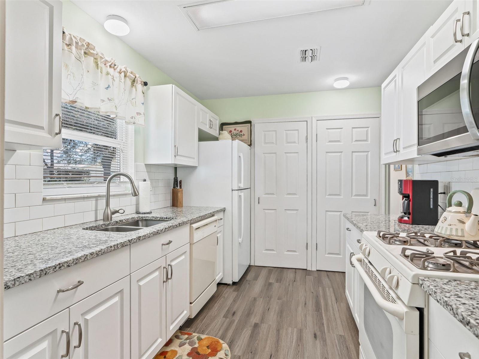 Image 20 of 59 For 45 Aberdeen  