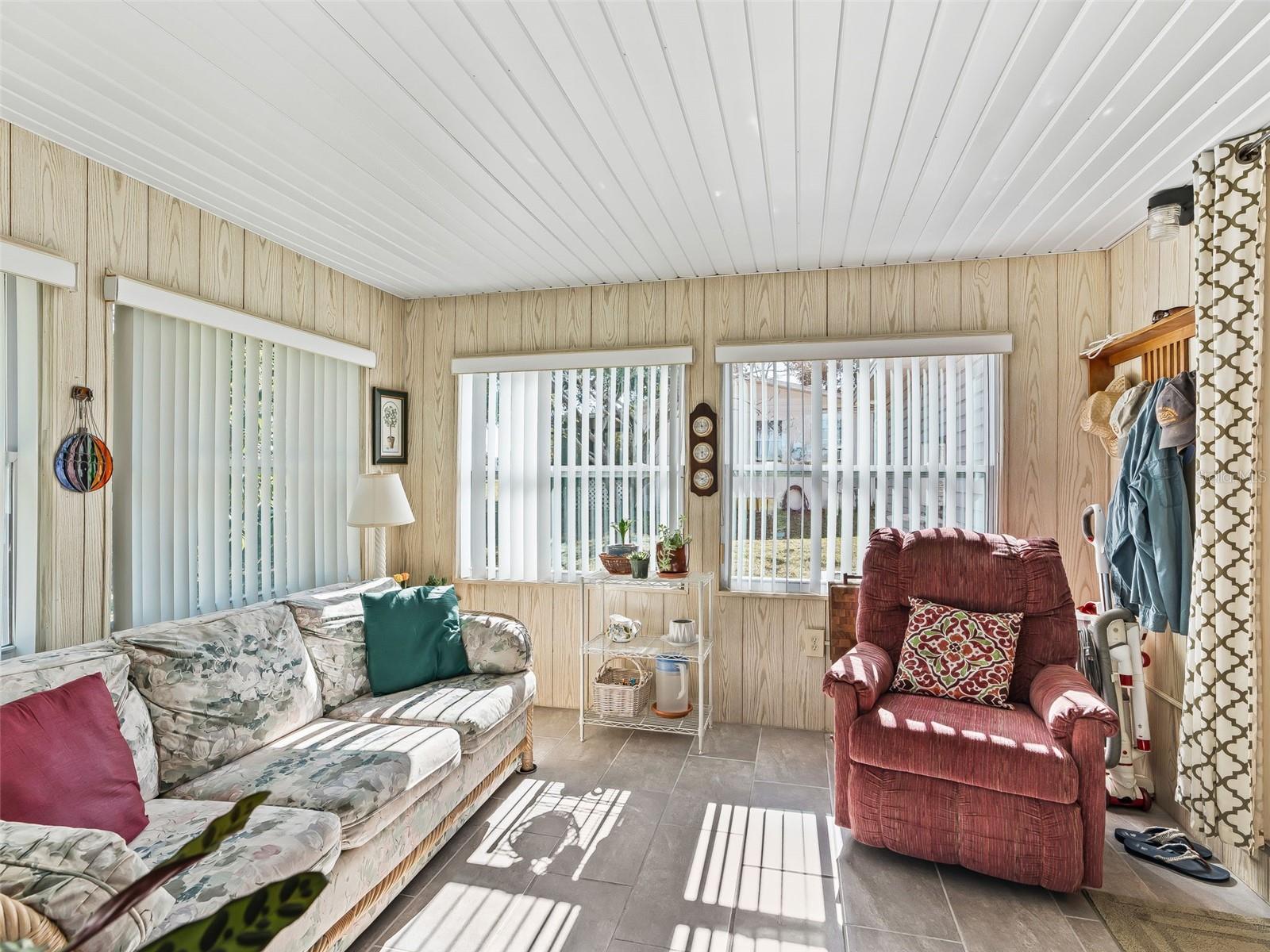 Image 33 of 59 For 45 Aberdeen  