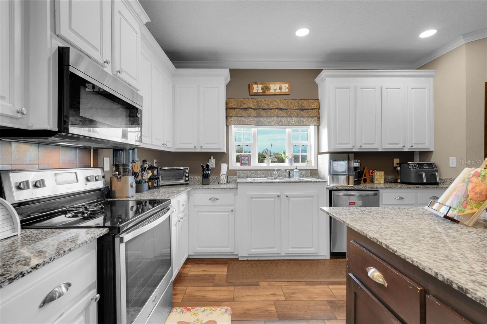 Image 17 of 30 For 15339 Lee Road