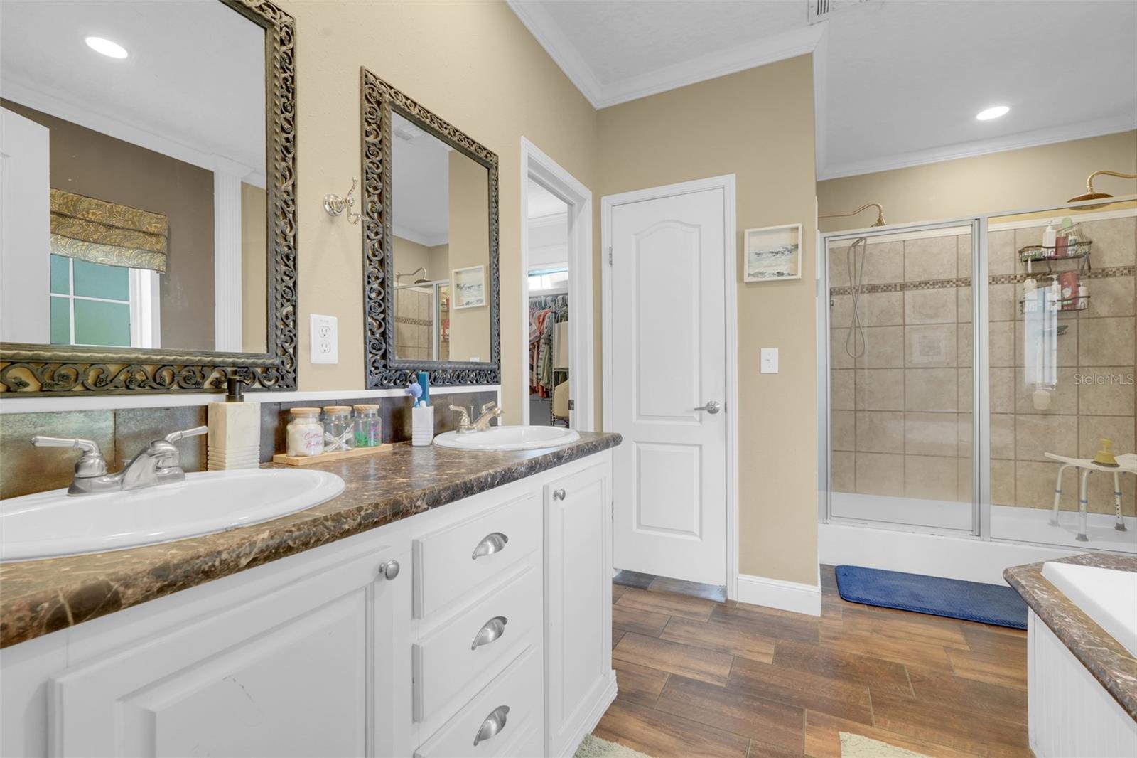 Image 9 of 30 For 15339 Lee Road