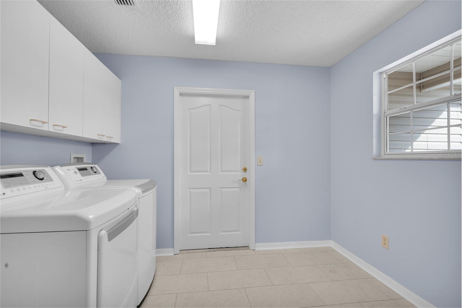 Image 15 of 37 For 3017 Batally Court