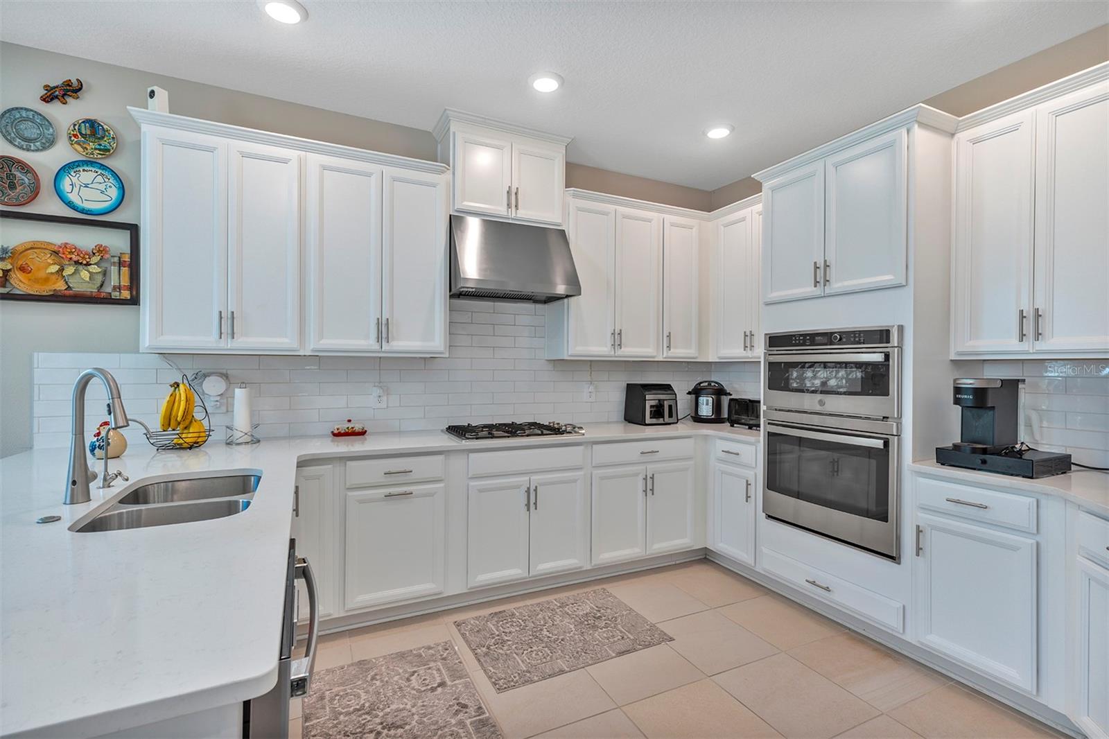 Image 5 of 40 For 2722 Surf Top Road