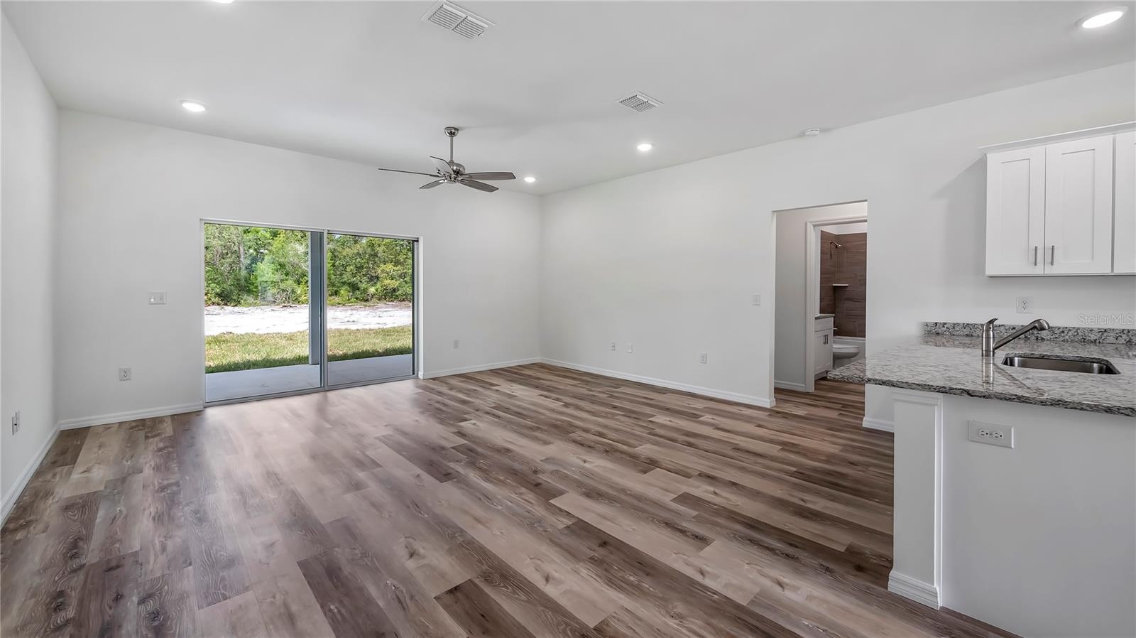 Image 5 of 26 For 548 Owens Lane