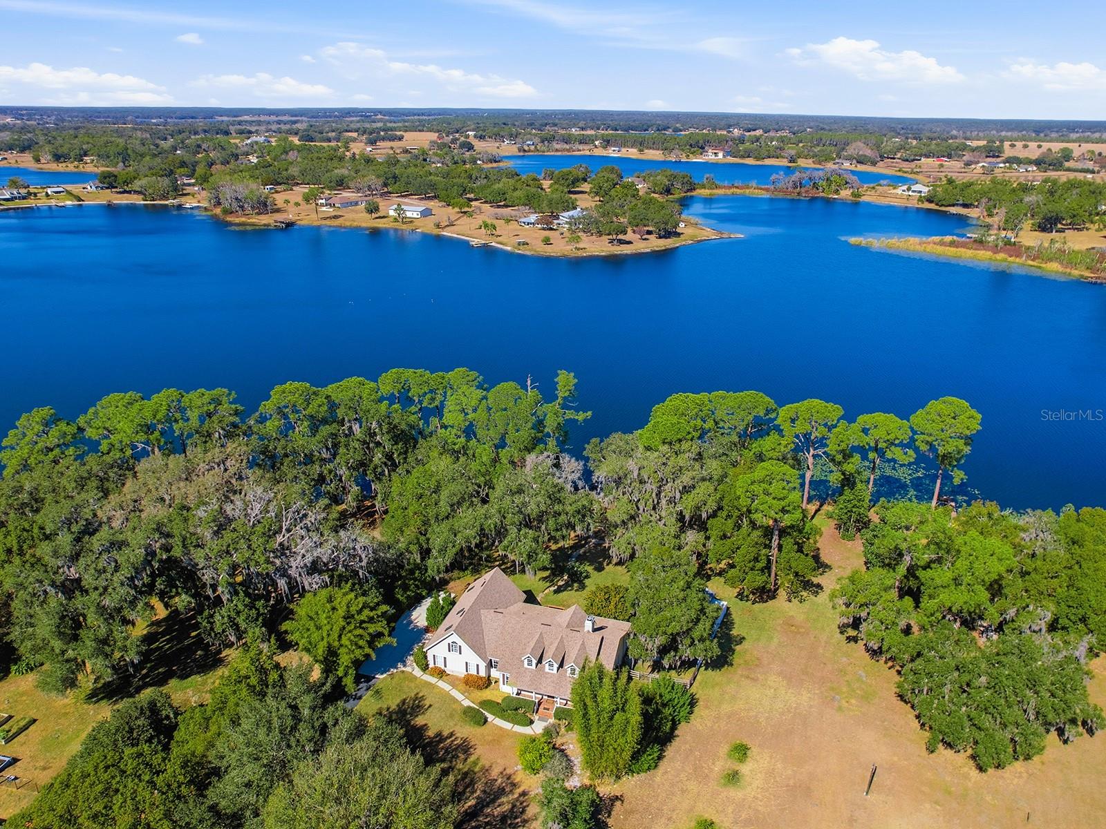 Image 2 of 61 For 592 Crescent Street