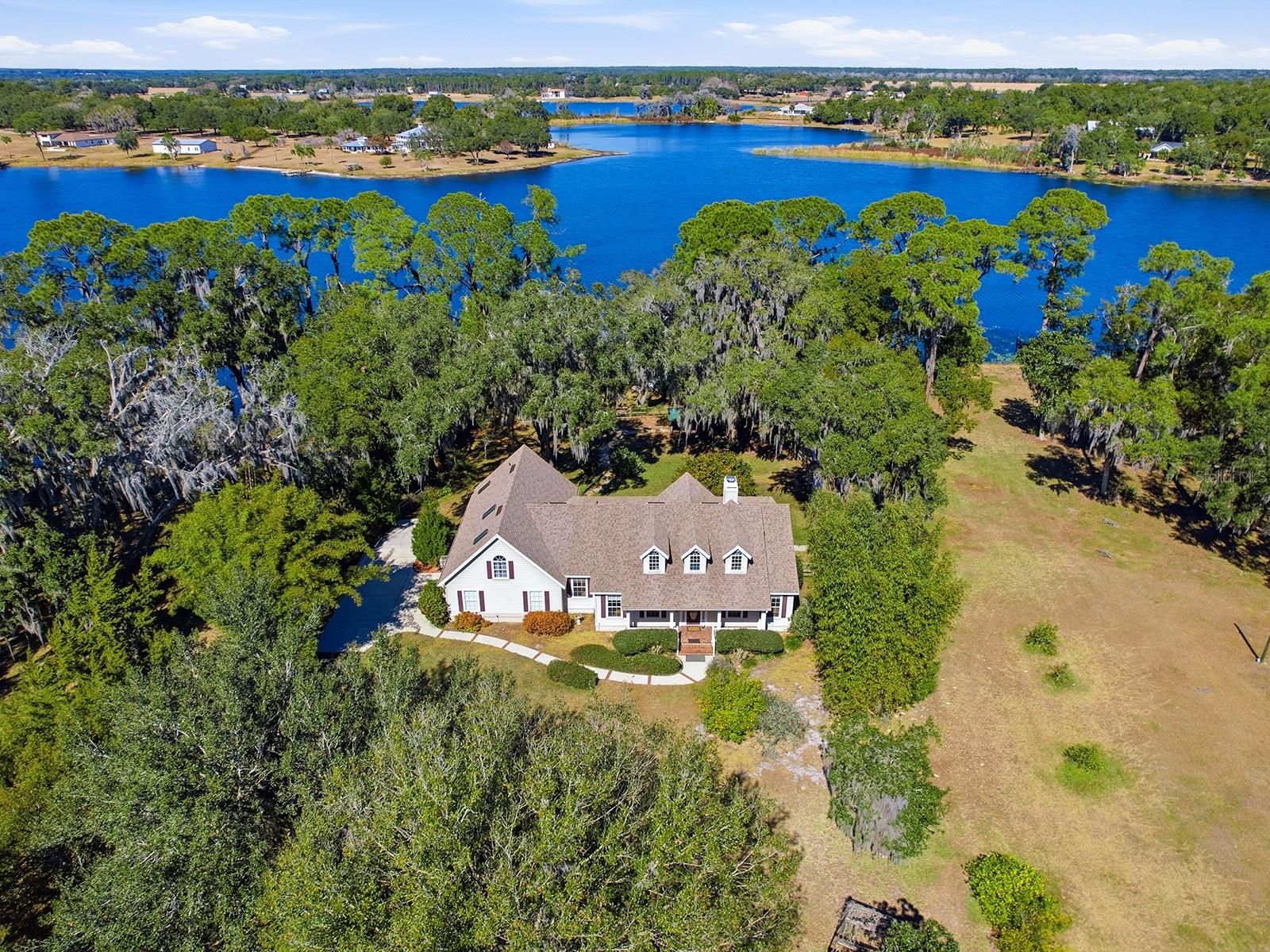 Image 56 of 61 For 592 Crescent Street