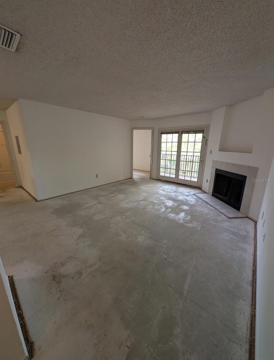 Image 5 of 20 For 199 Afton Square 208