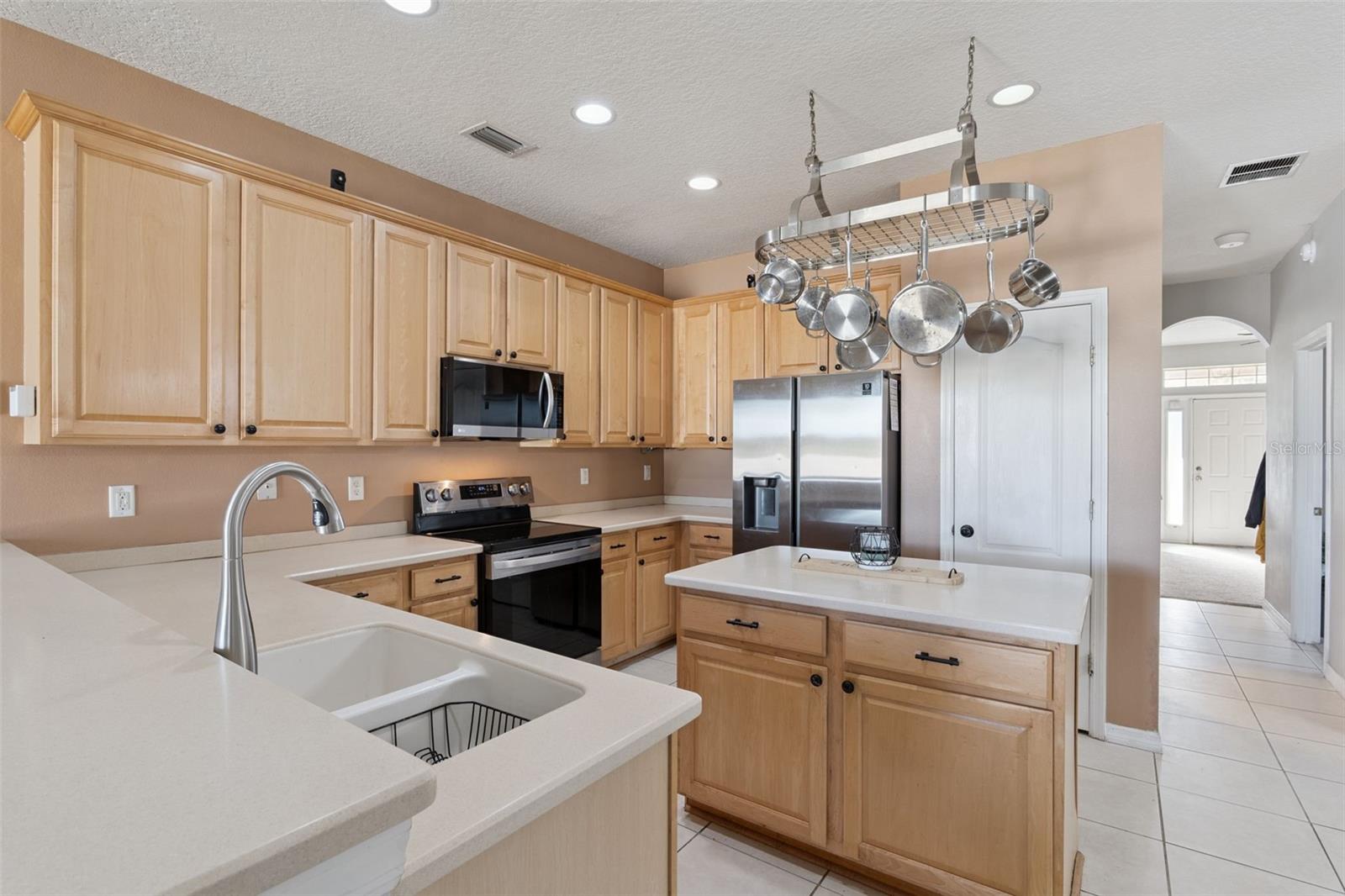 Image 10 of 27 For 1766 Madison Ivy Circle