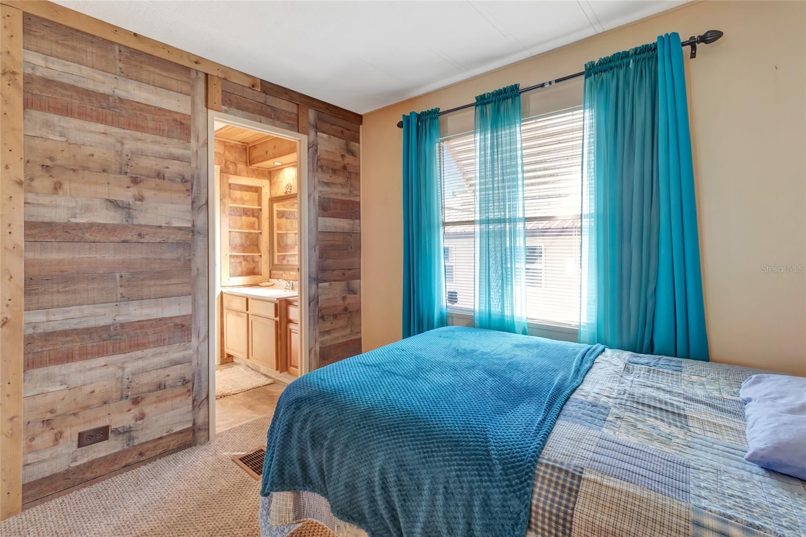 Image 20 of 36 For 1409 Ridge Road