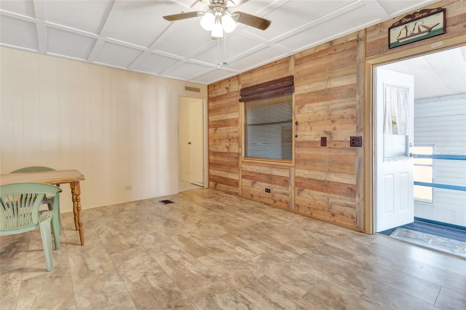 Image 21 of 36 For 1409 Ridge Road