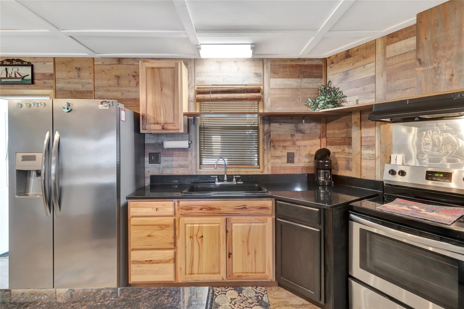 Image 22 of 36 For 1409 Ridge Road