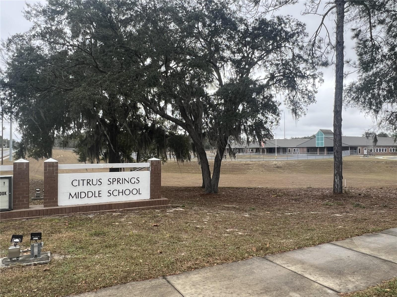 Listing photo id 20 for 7983 Jamaica Drive