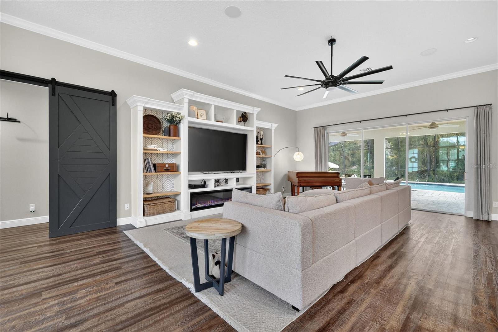 Image 12 of 43 For 4507 Claire Rose Court