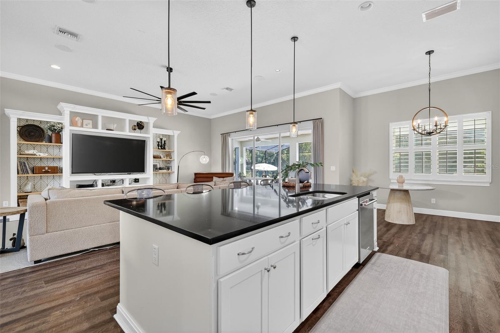 Image 17 of 43 For 4507 Claire Rose Court