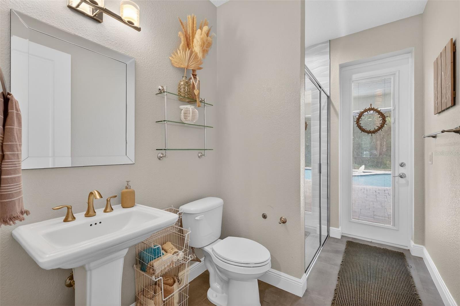 Image 23 of 43 For 4507 Claire Rose Court