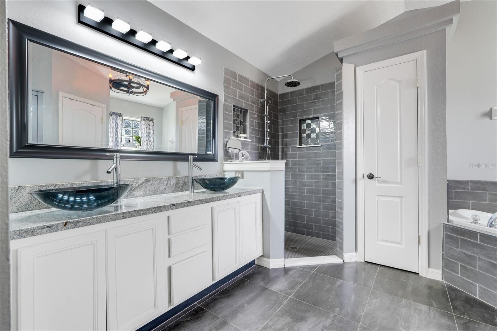 Image 16 of 32 For 1119 Princeton Drive