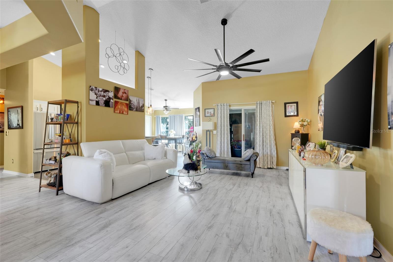 Image 5 of 32 For 1119 Princeton Drive