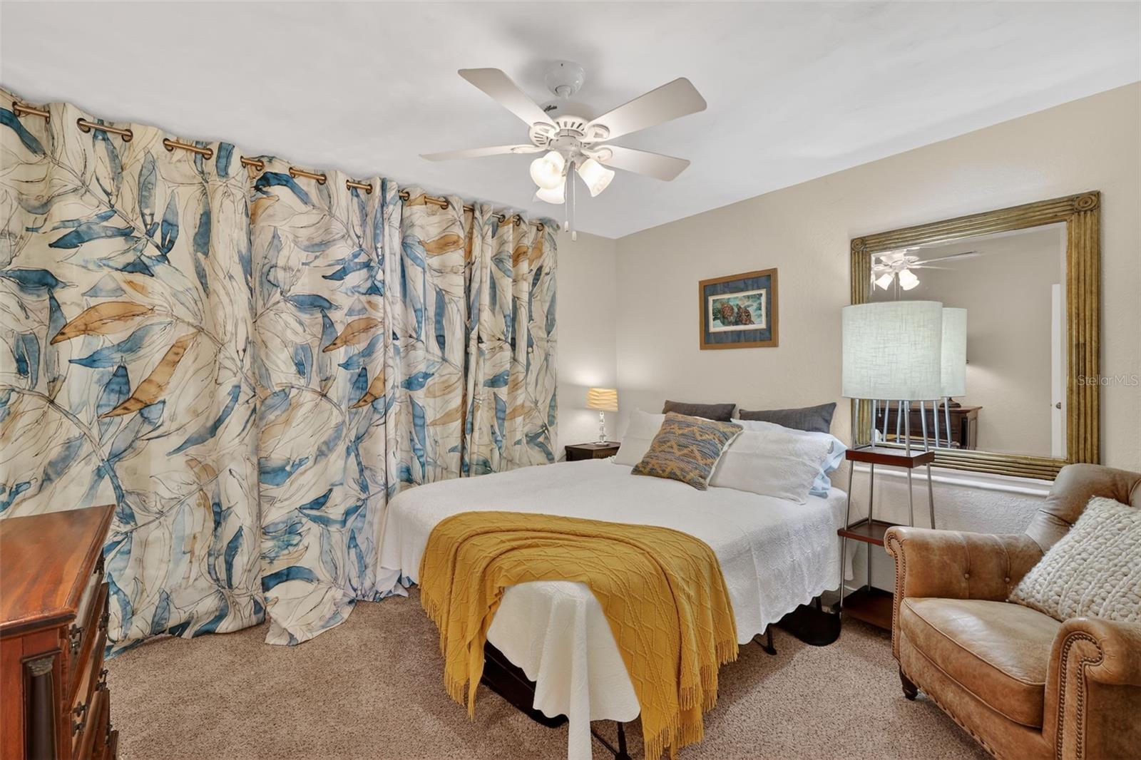 Image 21 of 65 For 936 Baker Street