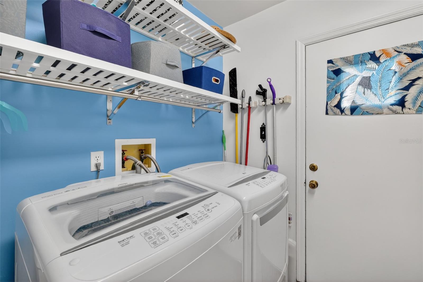 Image 33 of 65 For 936 Baker Street