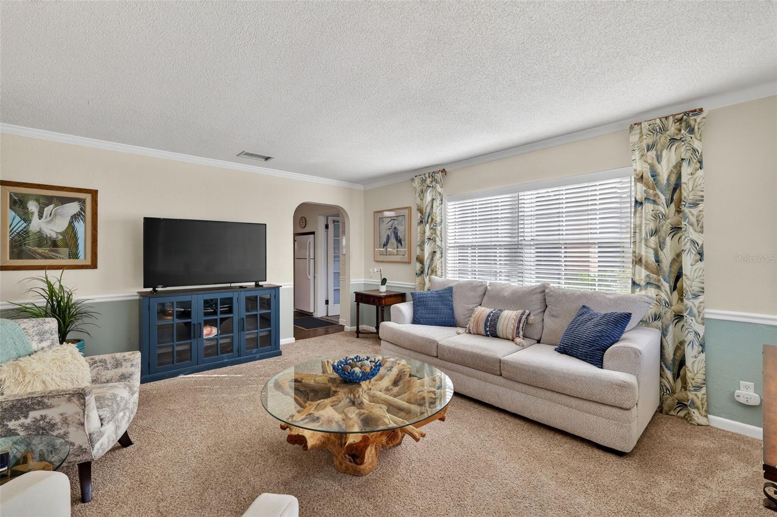 Image 8 of 65 For 936 Baker Street