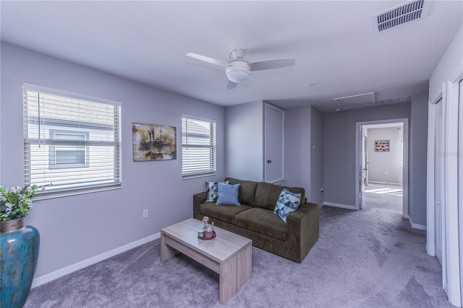 Image 11 of 31 For 260 Evertree Loop