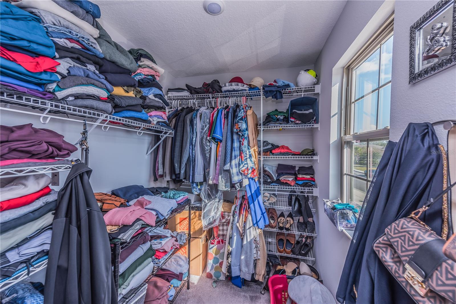 Image 14 of 31 For 260 Evertree Loop