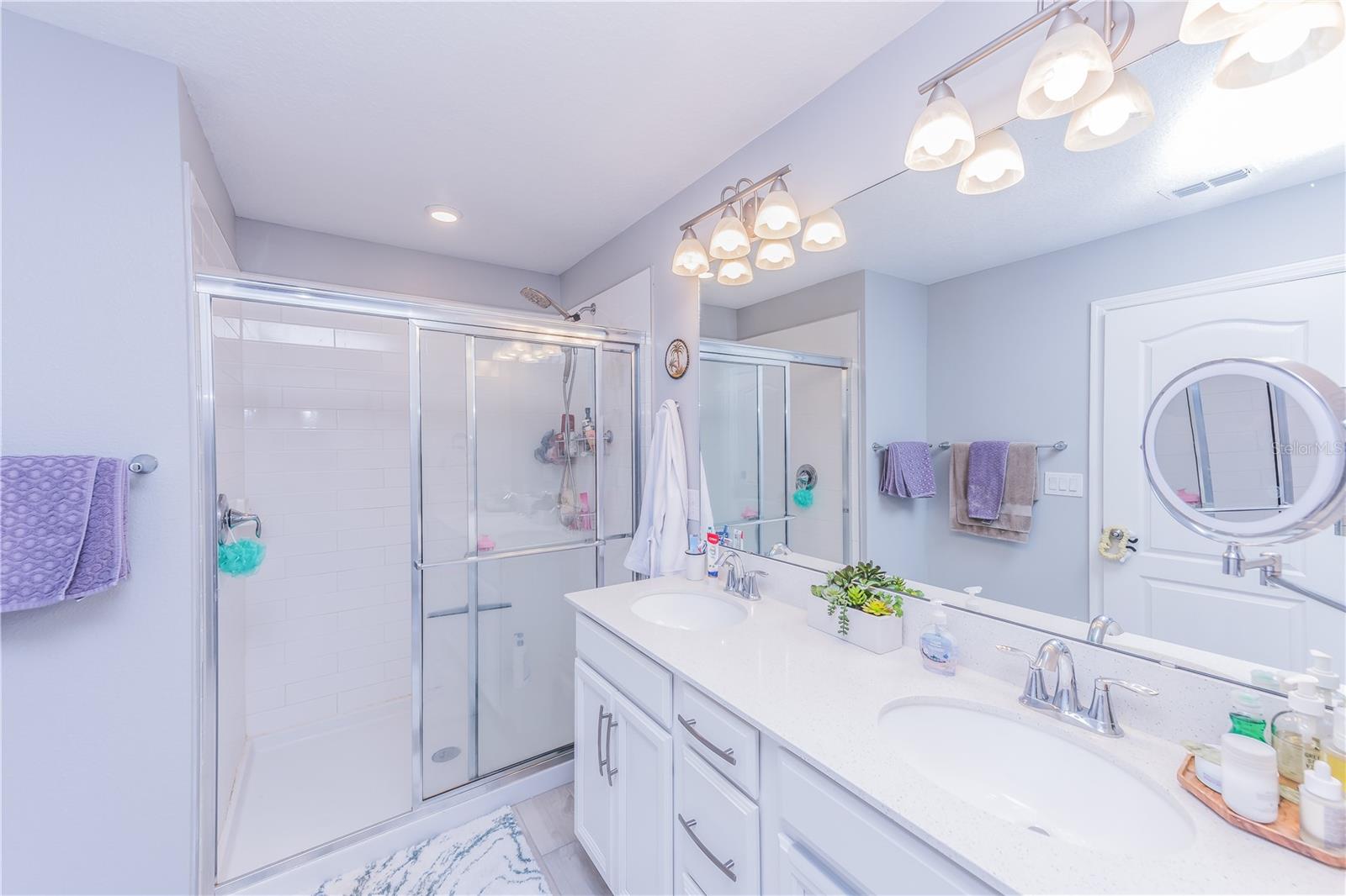 Image 15 of 31 For 260 Evertree Loop