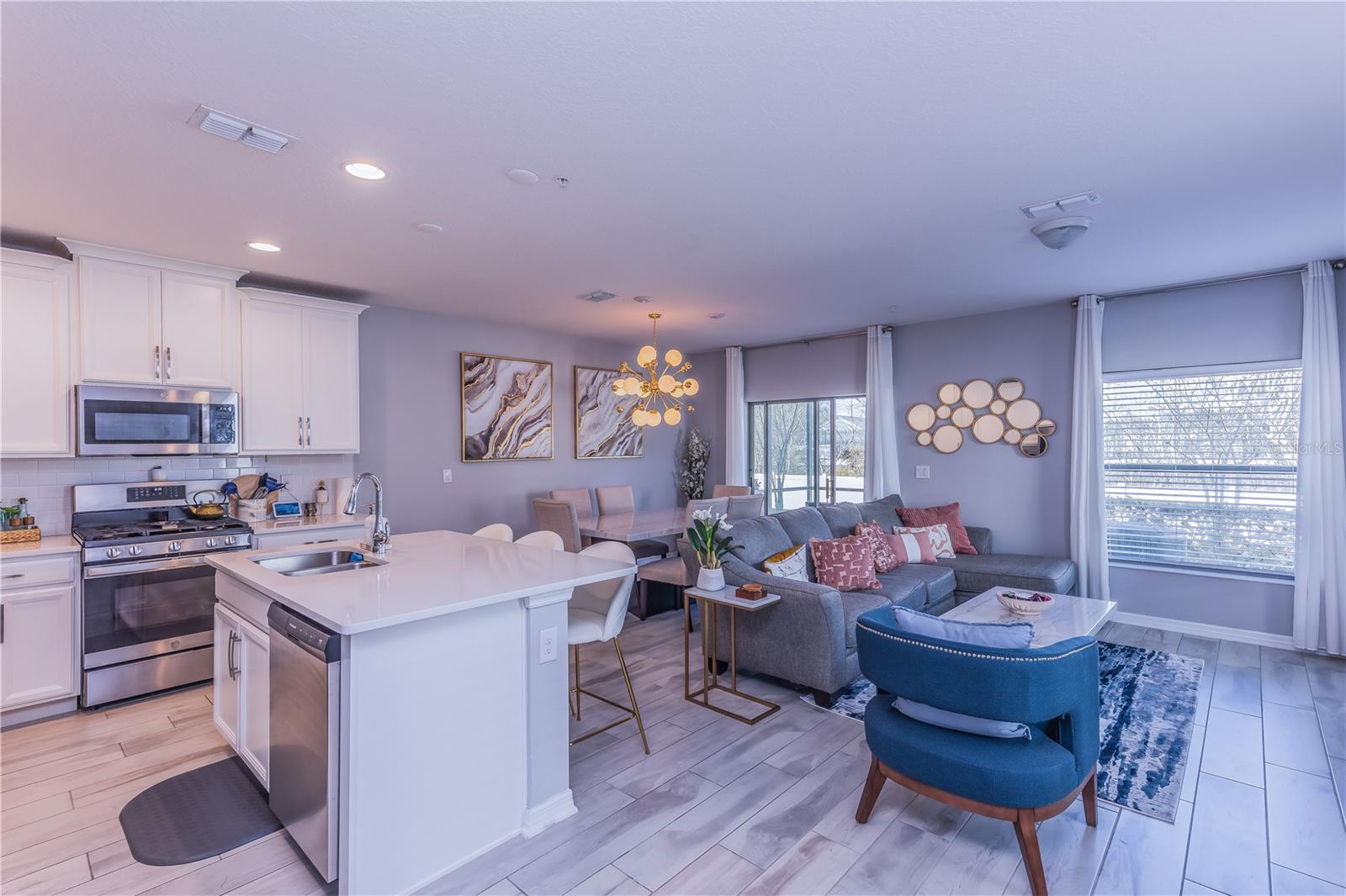 Image 6 of 31 For 260 Evertree Loop