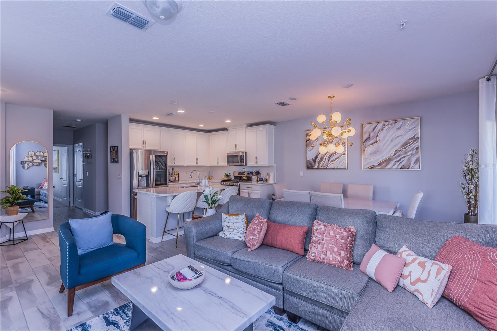 Image 9 of 31 For 260 Evertree Loop