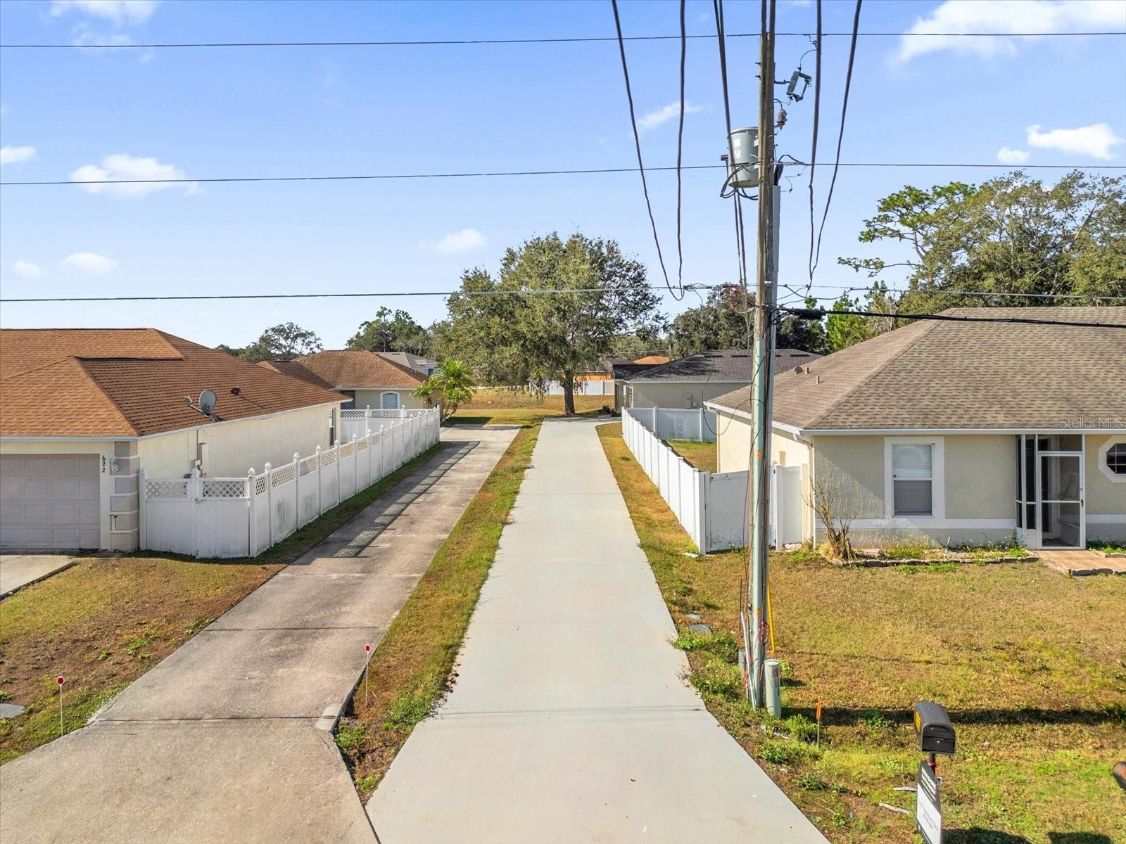 Image 28 of 34 For 626 Mesilla Drive