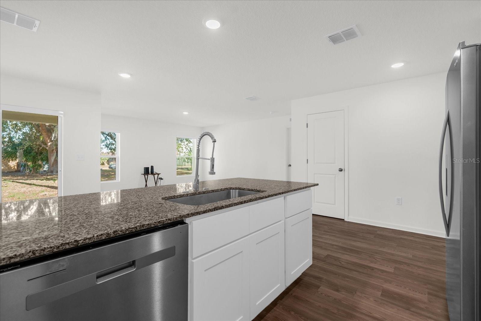 Image 9 of 34 For 626 Mesilla Drive