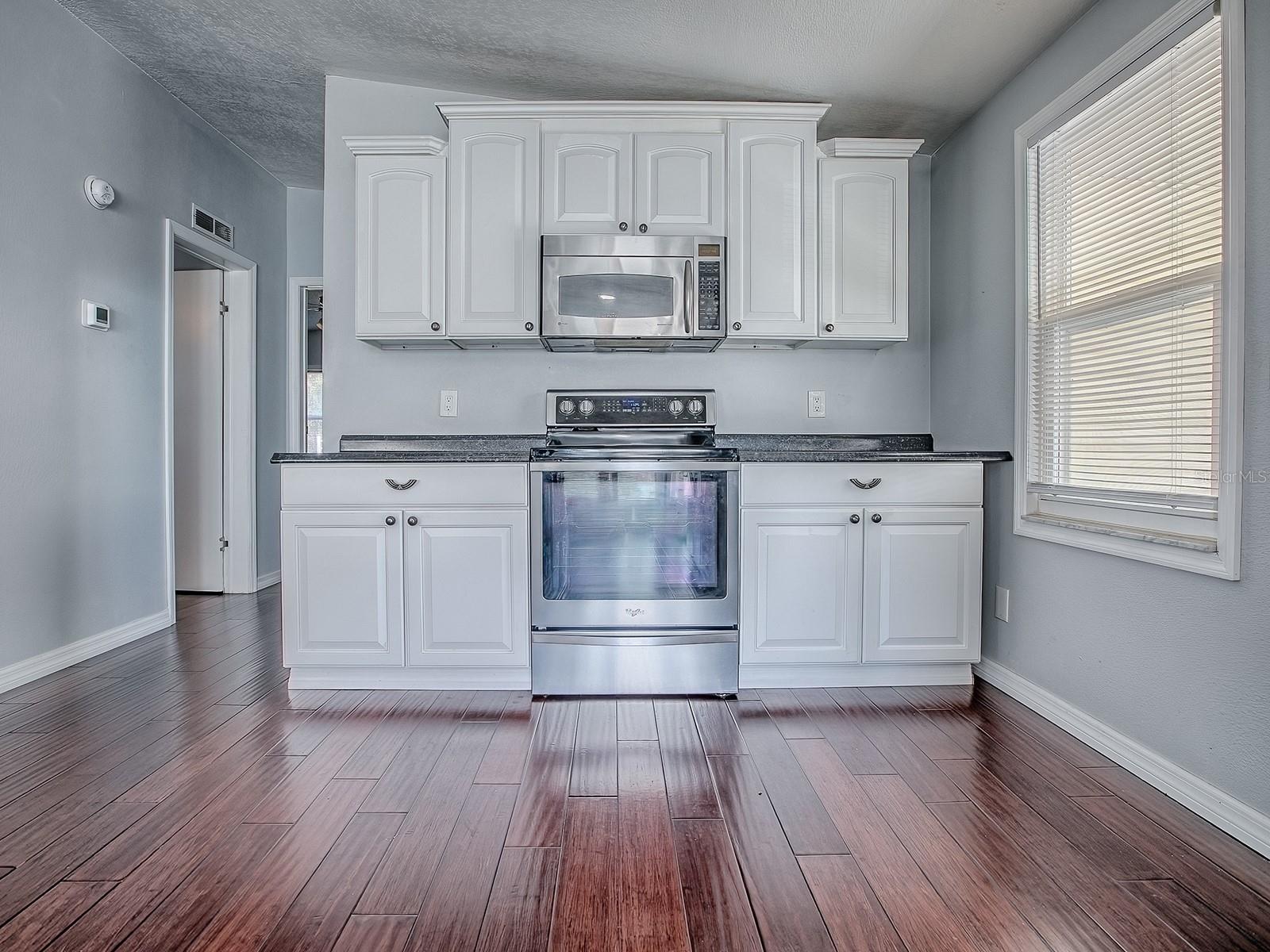 Image 10 of 44 For 518 Saint Andrews Boulevard