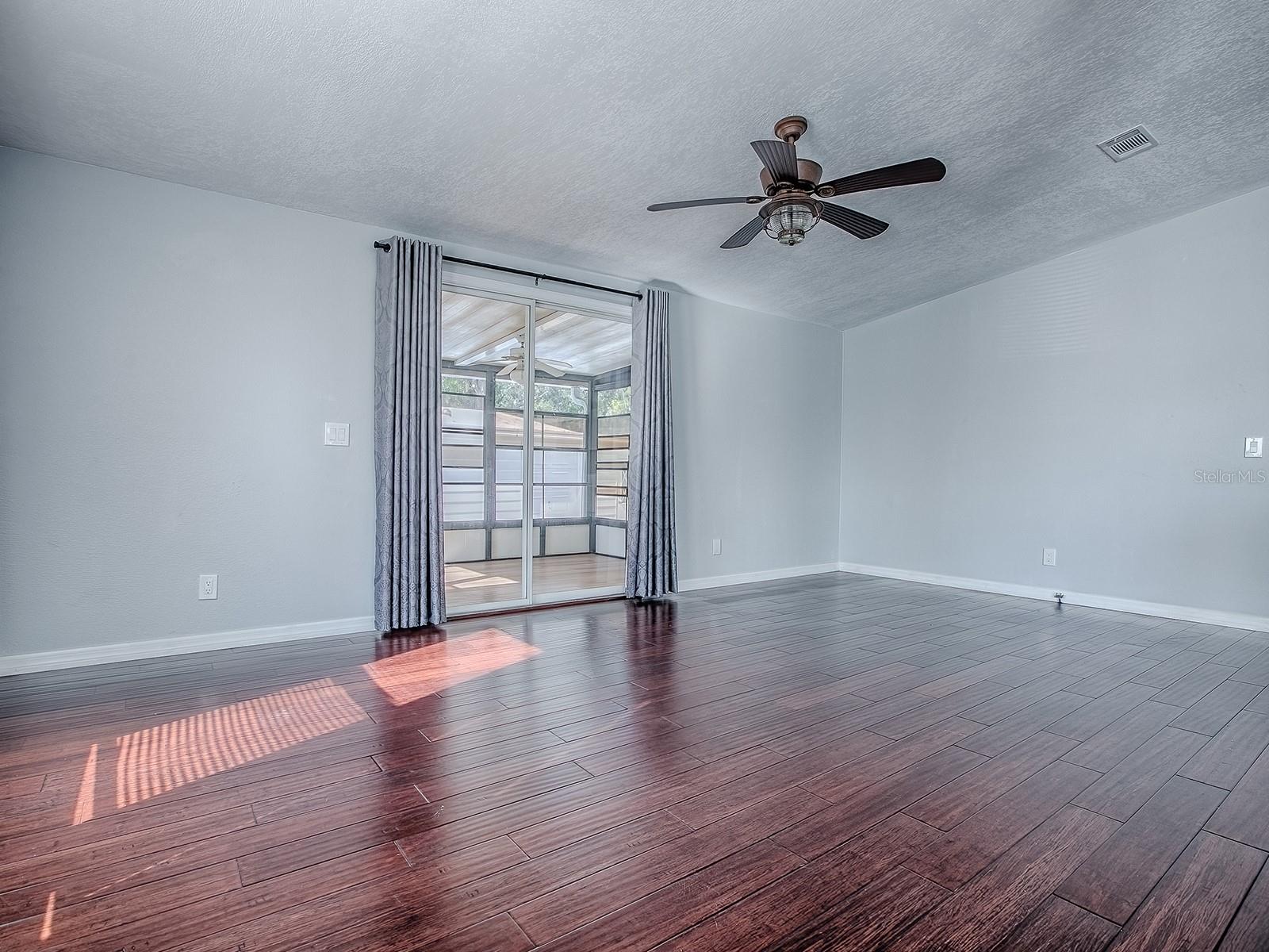 Image 13 of 44 For 518 Saint Andrews Boulevard