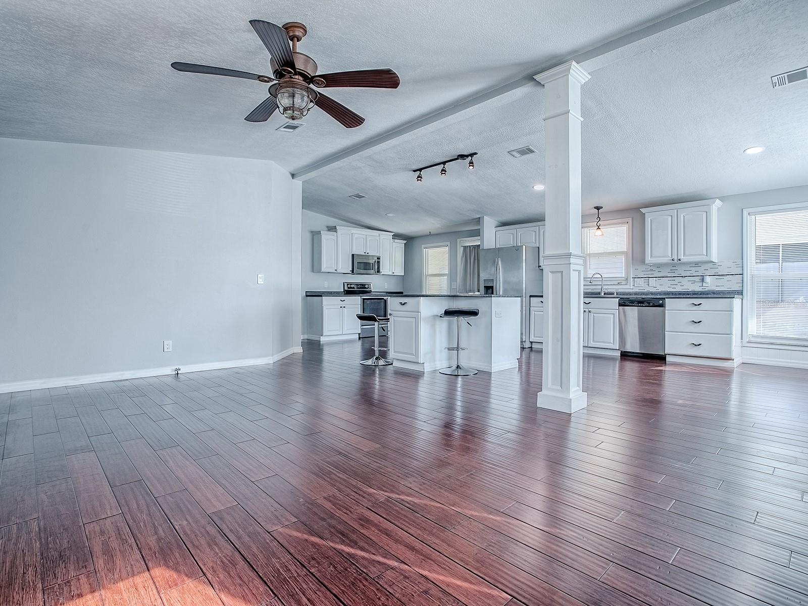 Image 14 of 44 For 518 Saint Andrews Boulevard