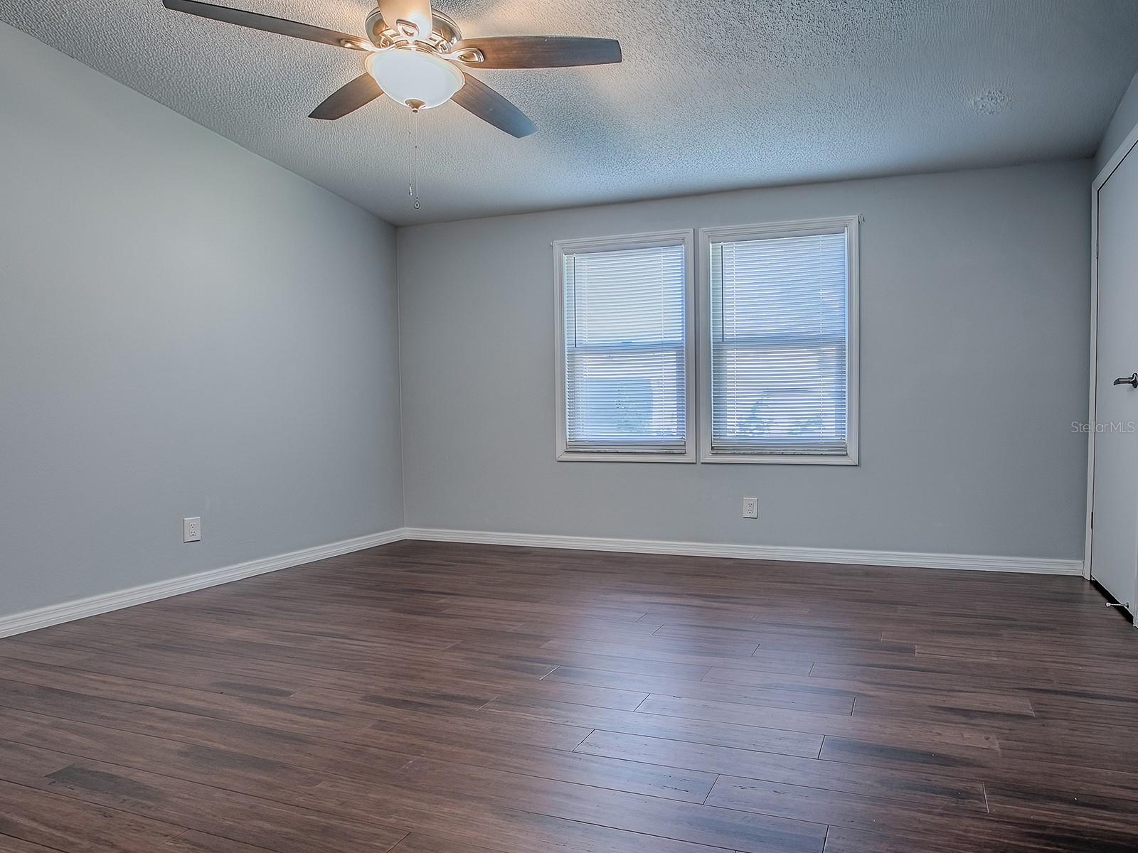 Image 20 of 44 For 518 Saint Andrews Boulevard