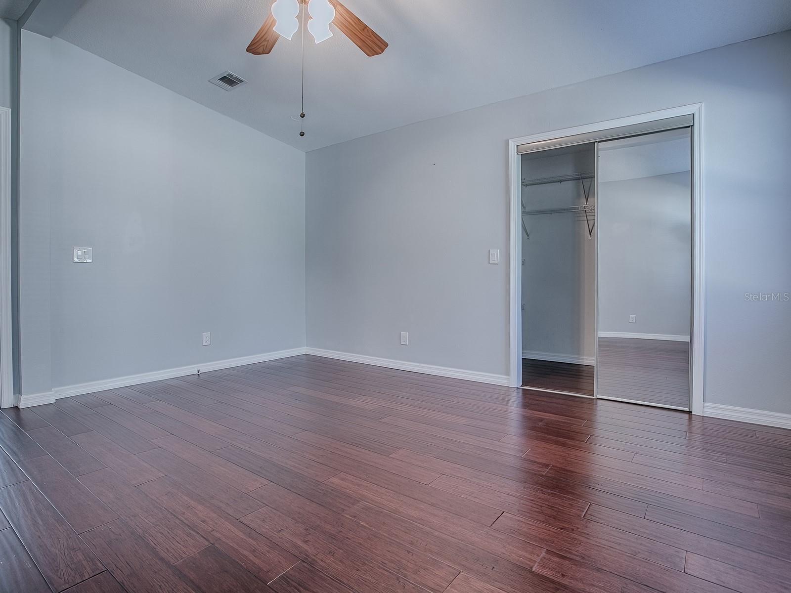 Image 27 of 44 For 518 Saint Andrews Boulevard