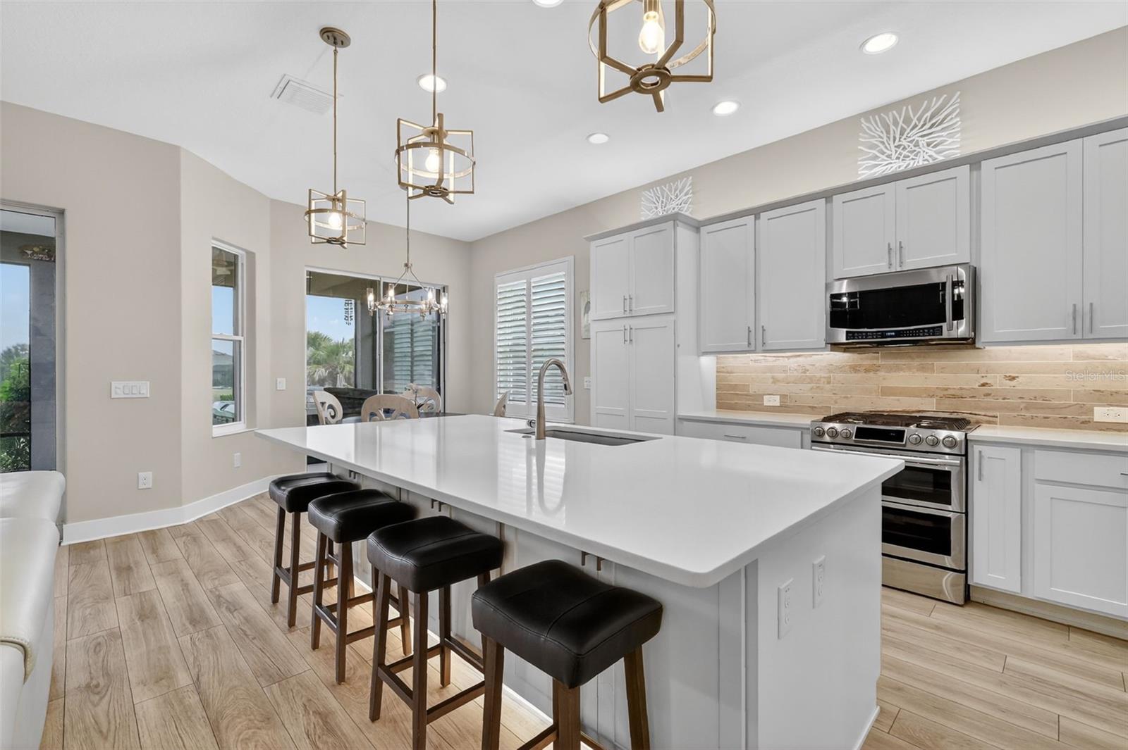 Image 12 of 43 For 2556 Spurlock Way